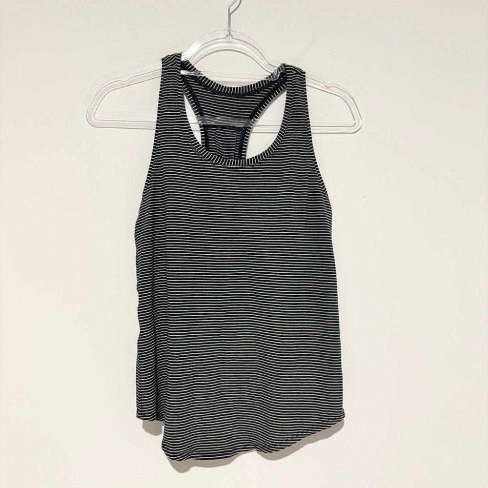Lululemon Love Tank Pleated modern stripe weathered black white size 2‎